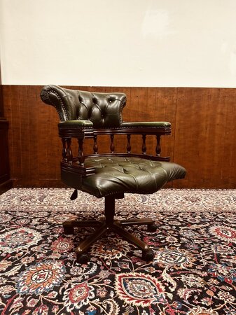 English Chesterfield Bürostuhl Grün