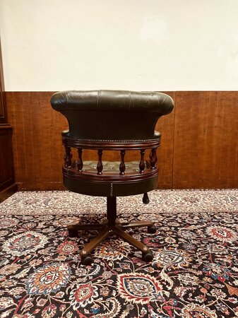 English Chesterfield Bürostuhl Grün