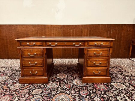Englische Globe Wernicke Schreibtisch