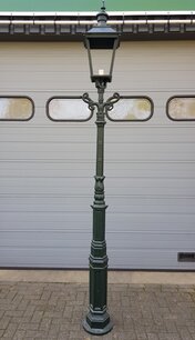 Gusseisen laterne M2 mit quadratische lampenschirm