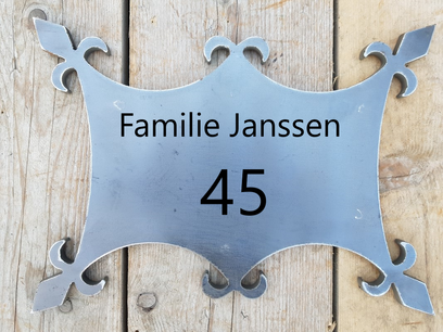 Antike Hausnummer schild - UB8