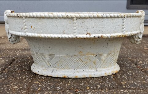 Gusseisen jardiniere weiß