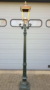 Gusseisen laterne Romantica mit quadratische kupfer lampenschirm