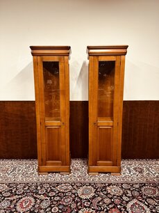 Klassische englische Vitrinenschrank