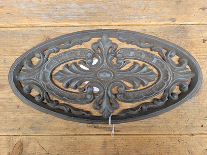 Ovaler gusseisen Ornament
