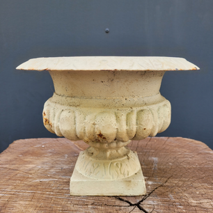 Gusseisen vase weiß