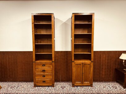 Klassiche Englische Eichholtz Bücherregal