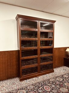 Alt englischer Globe Wernicke Bücherschrank