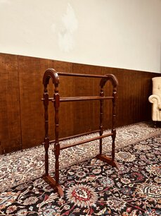 Klassischer englischer Handtuchhalter