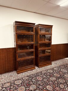 NEU Klassischer englischer Globe Wernicke Bücherschrank