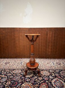 Klassischer alter englischer Pied De Stalle Pflanzenst
