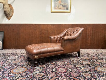 Englische Chesterfield Chaise Longue Englische Chesterfield Chaise Longue