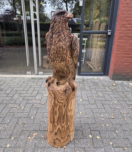 Große Holzskulptur eines Adler Große Holzskulptur eines Adler