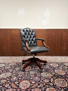 Englische Schwarze Chesterfield President Chair