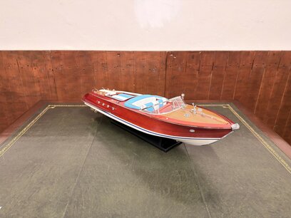Modellboot Riva Aquarama mit Zertifikat
