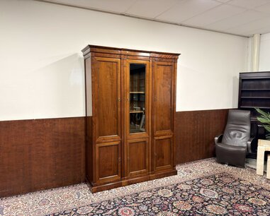 Klassische italienische Assi D'Asolo Bücherregal