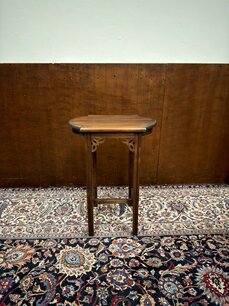 Art Nouveau Beistelltisch