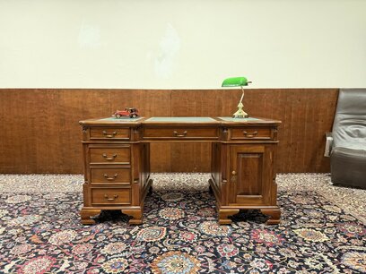 Neu! – Klassischer englischer Schreibtisch Partnerdesk Grünes Leder