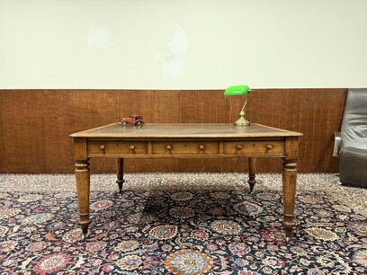 Klassischer englischer Schreibtisch Partnerdesk