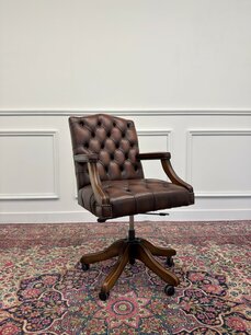 Englischer Chesterfield Bürostuhl Captain Chair