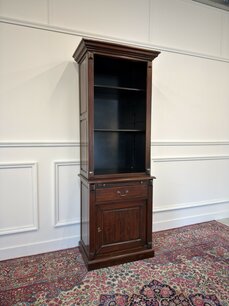 Klassischer englischer Mahagoni Bücherschrank