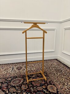 Klassischer englischer Dressboy