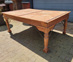 Koloniale Indonesische tisch