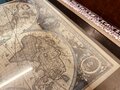 Klassische Couchtisch mit Weltkarte