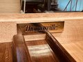 Klassische amerikanische Thomasville Schreibtisch mit Rückwand