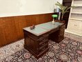 Klassische Englische Chesterfield Schreibtisch